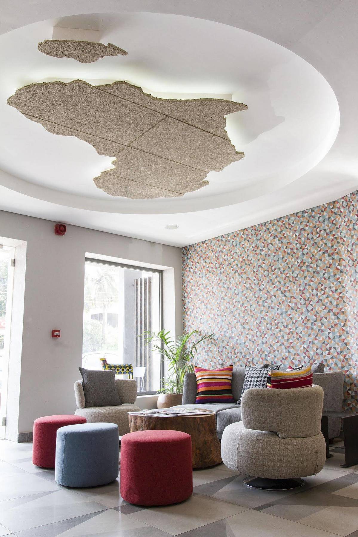 Urbano Hotel By Roots Wiaboman Εξωτερικό φωτογραφία