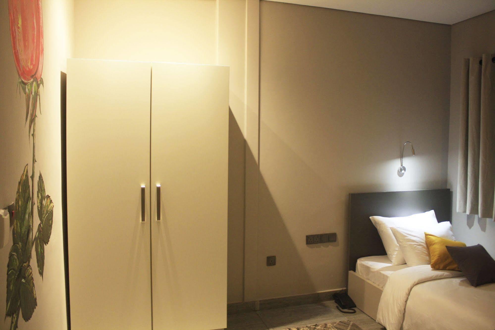 Urbano Hotel By Roots Wiaboman Εξωτερικό φωτογραφία