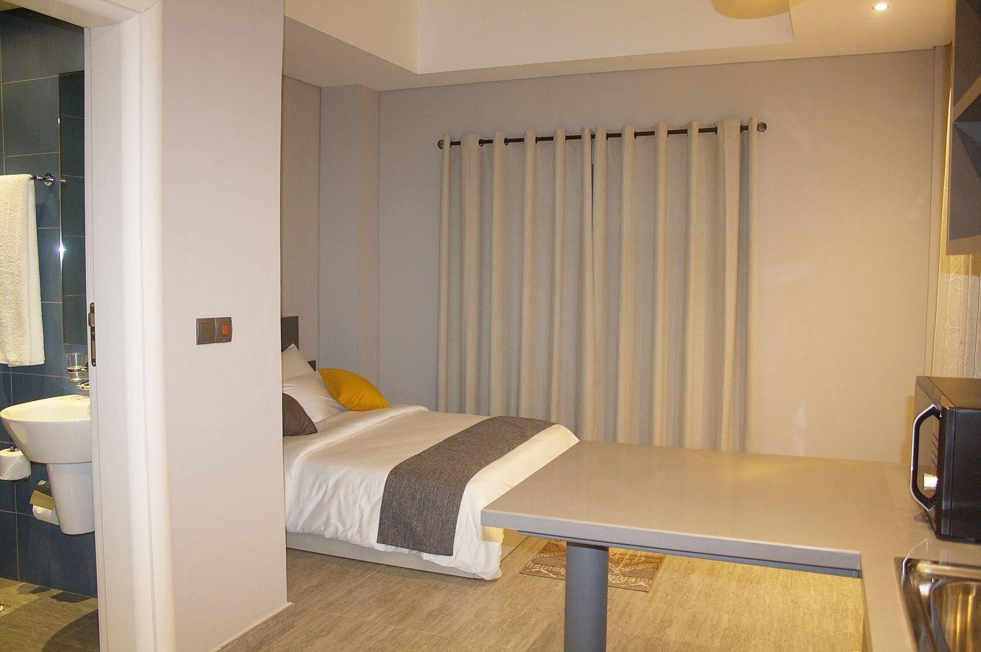 Urbano Hotel By Roots Wiaboman Εξωτερικό φωτογραφία